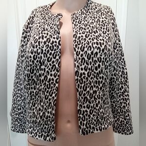 Sharagono Studio Size M Black & White Leopard Print Women's Jacket
